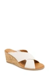 Andre Assous Bryana Wedge Sandal In Beige Linen