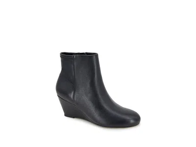 Andre Assous Kora Featherweight Bootie In Black