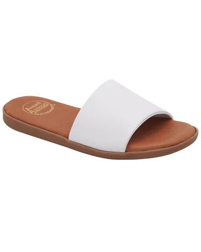 Andre Assous Paloma Leather Sandal