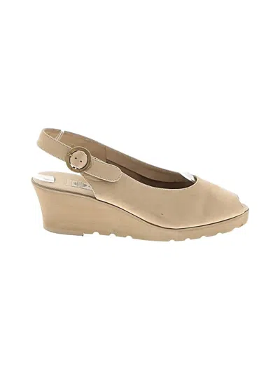 Pre-owned Andre Assous Wedges In Tan