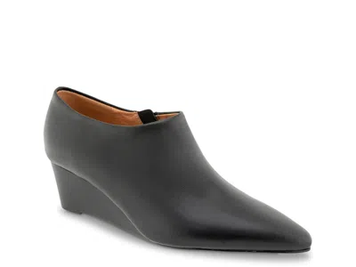 Andre Assous Wynda Wedge Bootie In Black