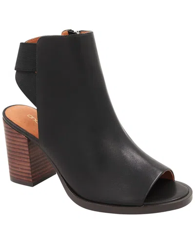 Andre Assous Zazie Leather Sandal