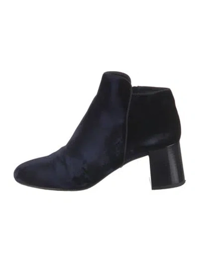 Pre-owned Andrea Gomez Velvet Boots In Black