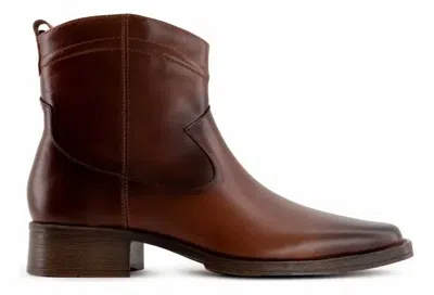 Andrea Men's Leather Low Boot In Brown