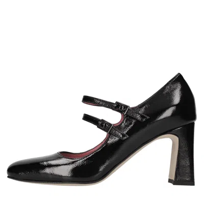 Andrea Pinto With Heel In Black