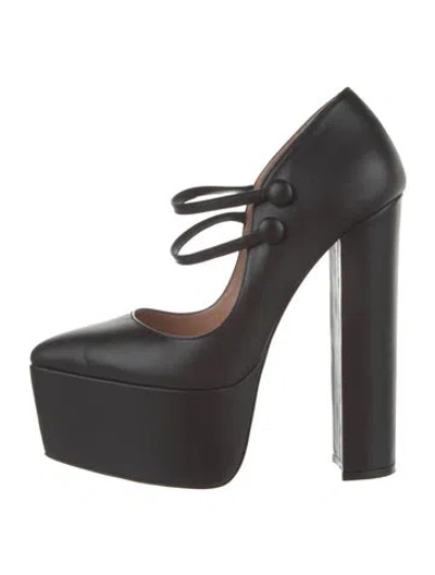 Pre-owned Andrea Wazen Leather Pumps In Black