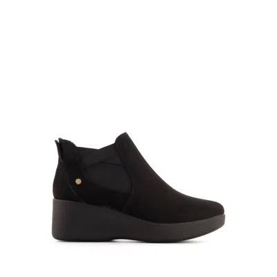 Andrea Women's Ankle Boots In Black