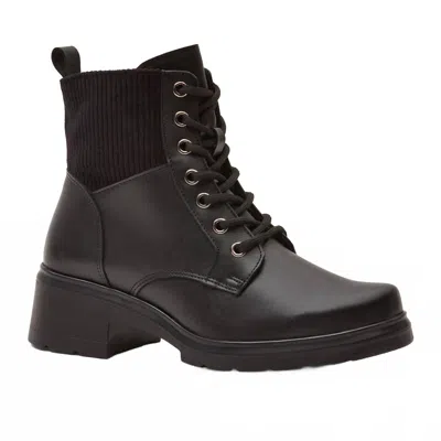 ANDREA WOMEN'S COMBAT BOOTS IN BLACK