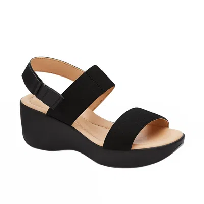 Andrea Women's Wedge Heel Sandal In Black