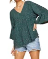 ANDREE BY UNIT DAYS LIKE THESE BLOUSE IN HUNTER GREEN