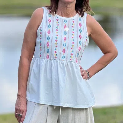 Andree By Unit Fresh Start Tank Top In White In Blue
