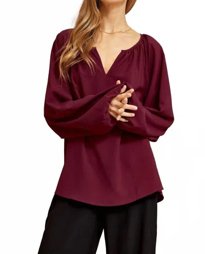 Andree By Unit Split Neck Tunic Top In Wine In Burgundy