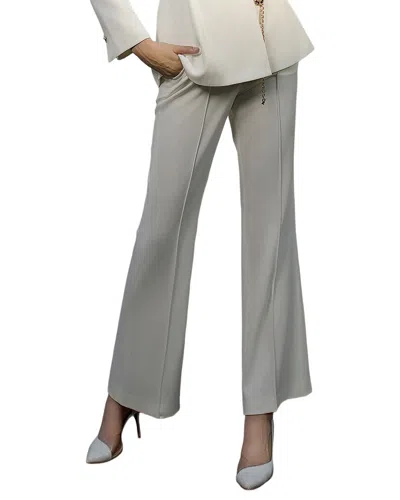 Anette Pant In White