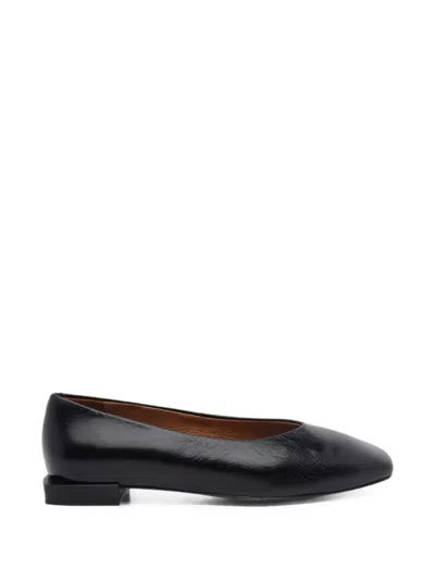 Angel Alarcon Leather Ballet Flats In Black