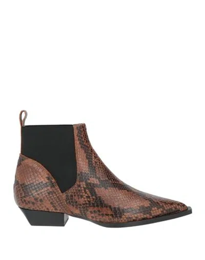 Angel Alarcon Ángel Alarcón Woman Ankle Boots Brown Size 6 Leather