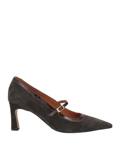 Angel Alarcon Ángel Alarcón Woman Pumps Charcoal Size 11 Leather In Black