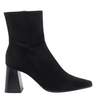 Angel Alarcon Shoes In Black