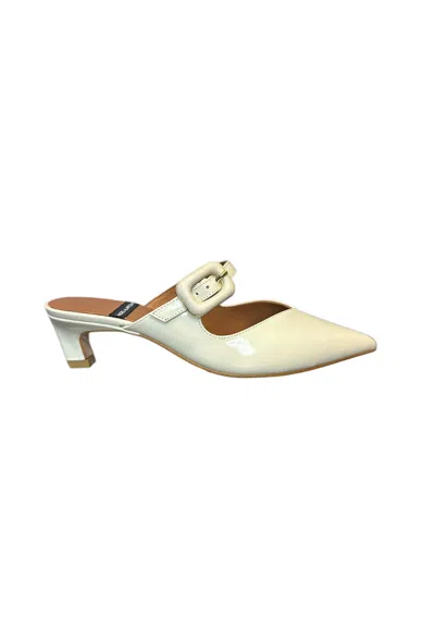 Angel Alarcon Women's Shoes  Yvonne In White