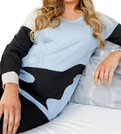 Angel Camo V-neck Pullover In Camo Combo In Multi