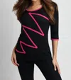 ANGEL ZIG ZAG SWEATER IN BLACK/FUCHSIA