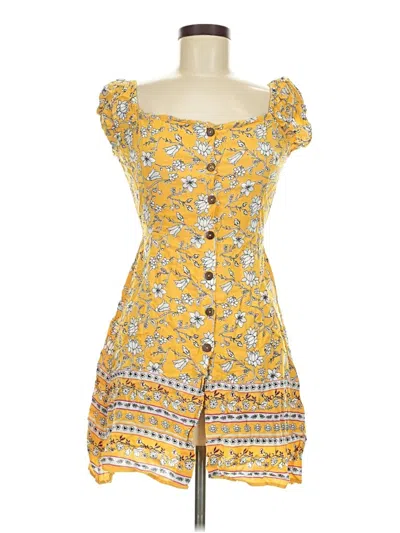 Pre-owned Angie Sleeveless Top Yellow Sweetheart Neckline Tops