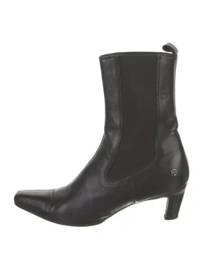 Pre-owned Anine Bing Leather Chelsea Boots In Black