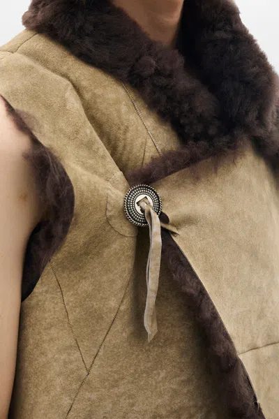 Ann Demeulemeester Addie Asymmetric Fur Waistcoat In Green