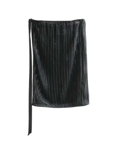 Ann Demeulemeester Pleated Wrap-style Shorts In Black