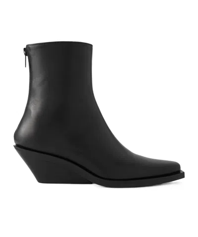 Ann Demeulemeester Zipper Boot In Black