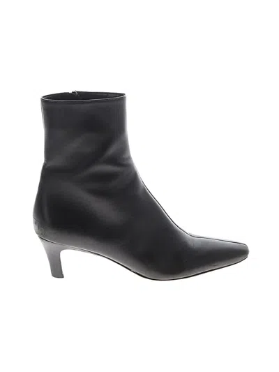 Pre-owned Ann Taylor Ankle Boots In Black