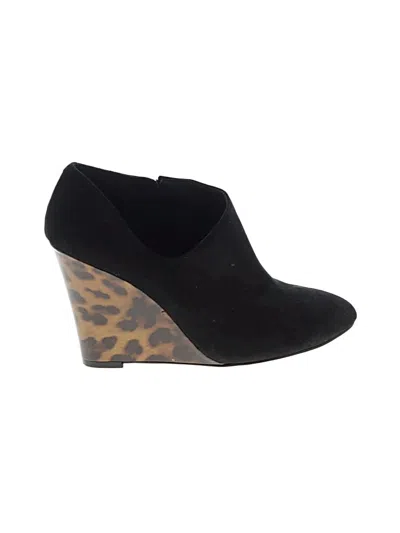 Pre-owned Ann Taylor Ankle Boots In Black