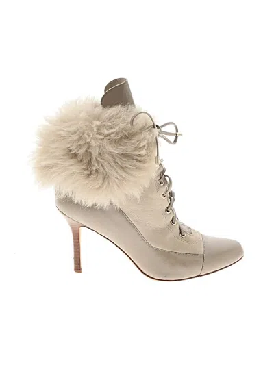 Pre-owned Ann Taylor Ankle Boots In Ivory