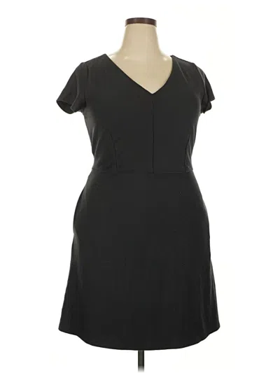 Pre-owned Ann Taylor Loft Casual Dress In Black