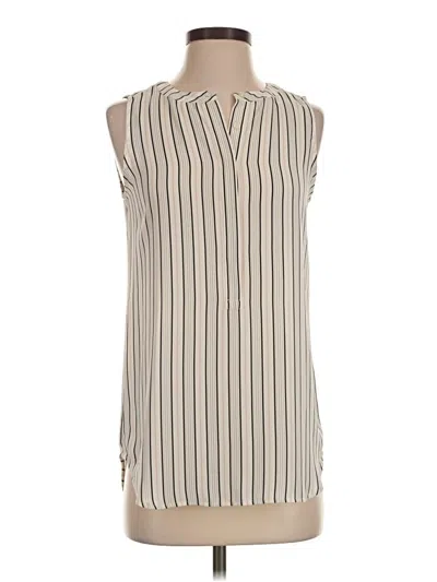 Pre-owned Ann Taylor Loft Sleeveless Button Down Shirt In Ivory