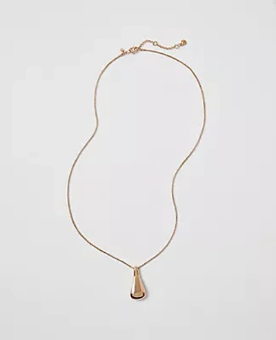 Ann Taylor Metal Pendant Necklace In Gold