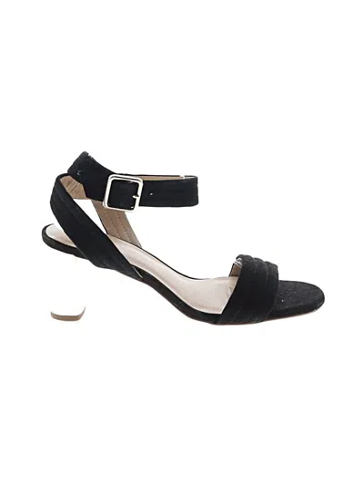 Pre-owned Ann Taylor Sandals In Black