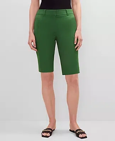 Ann Taylor The Boardwalk Short - Curvy Fit In Green