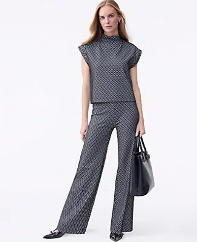 Ann Taylor The Petite Side Zip Wide-leg Pant In Black