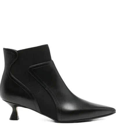 Anna F . Boots In Black