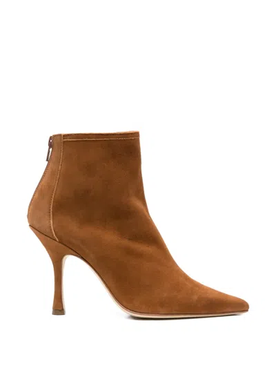 Anna F Pointed Zip Boots In Brown
