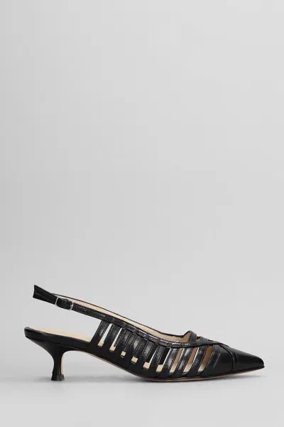 Anna F . Pumps In Black