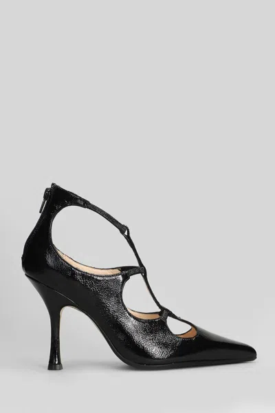 Anna F . Pumps In Black