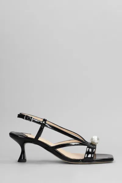 ANNA F ANNA F. SANDALS
