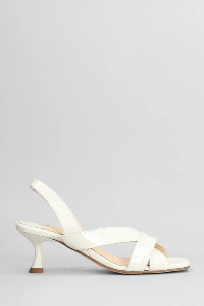 ANNA F ANNA F. SANDALS
