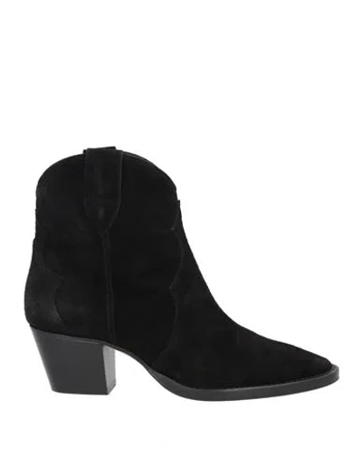 Anna F . Woman Ankle Boots Black Size 11 Soft Leather