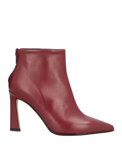 Anna F . Woman Ankle Boots Burgundy Size 7.5 Leather In Red