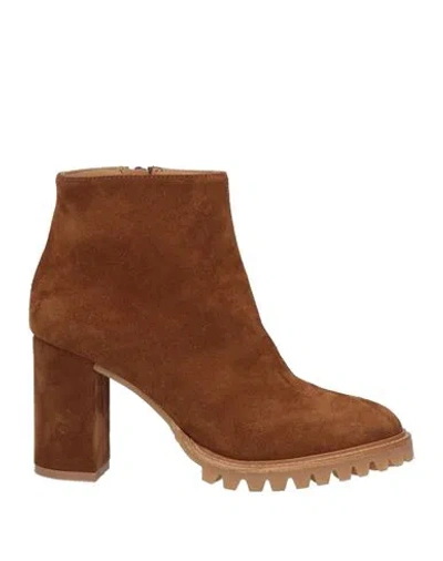 Anna F . Woman Ankle Boots Camel Size 10.5 Soft Leather In Beige