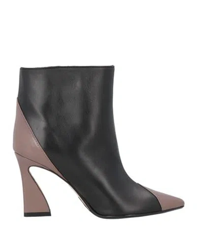 Anna F . Woman Ankle Boots Taupe Size 8 Leather In Grey