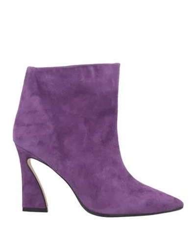Anna F . Woman Ankle Boots Purple Size 8 Leather
