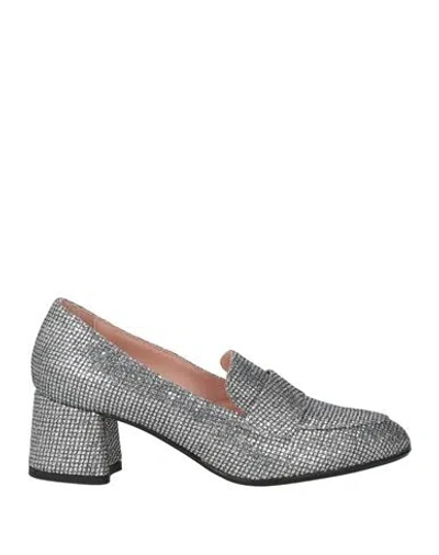 Anna F . Woman Loafers Silver Size 7 Leather